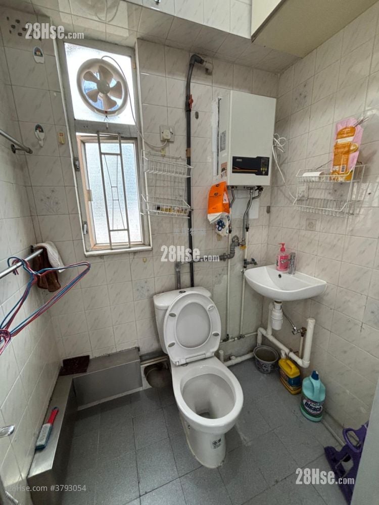 金荔阁 租盘 2 房 , 1 浴室 242 平方尺