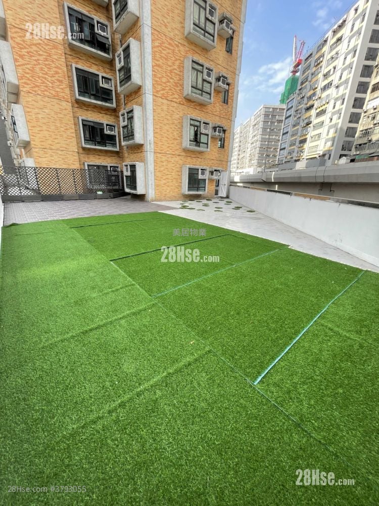 Royal Building Rental 3 Bedrooms , 1 Bathroom 372 ft²