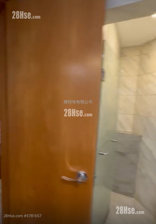 The Waterfront Rental 3 Bedrooms , 3 Bathrooms 934 ft²