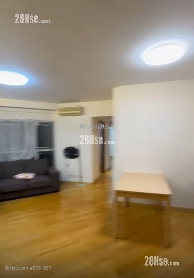 The Waterfront Rental 3 Bedrooms , 3 Bathrooms 934 ft²