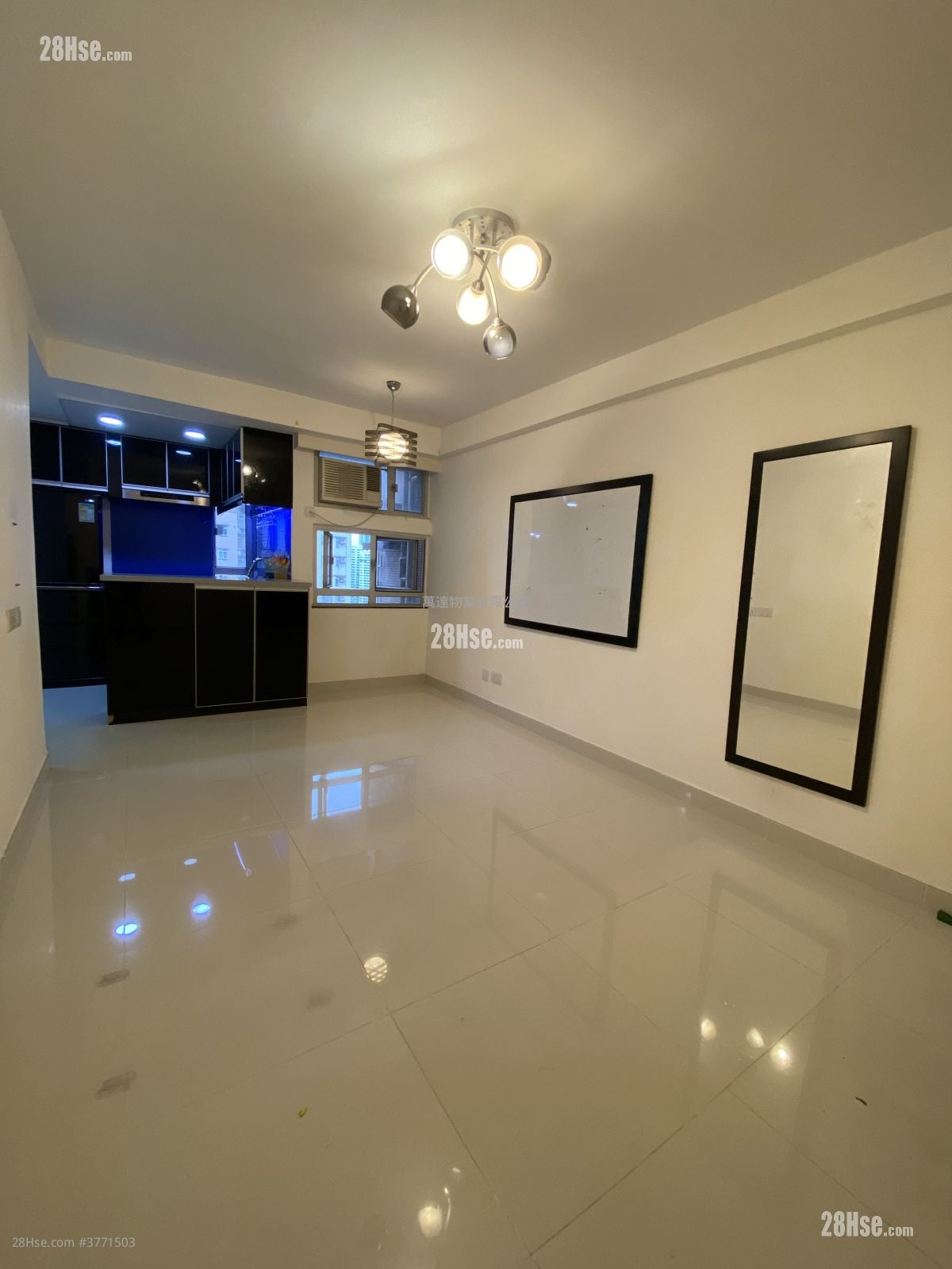 Carado Garden Sell 3 Bedrooms , 1 Bathroom 593 ft²