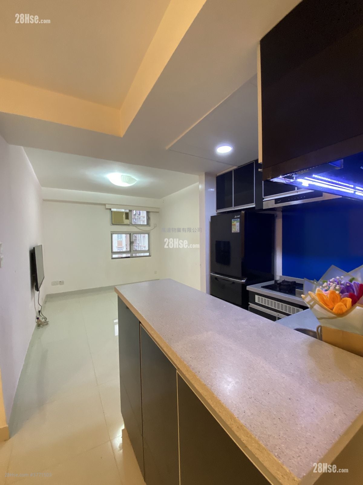 Carado Garden Sell 3 Bedrooms , 1 Bathroom 593 ft²