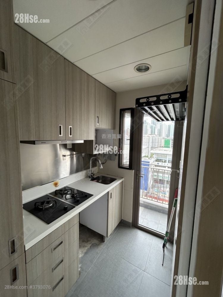 Residence 228 Sell 2 Bedrooms , 1 Bathroom 433 ft²