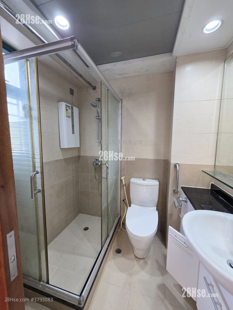 The Grandeur Rental 2 Bedrooms , 1 Bathroom 391 ft²