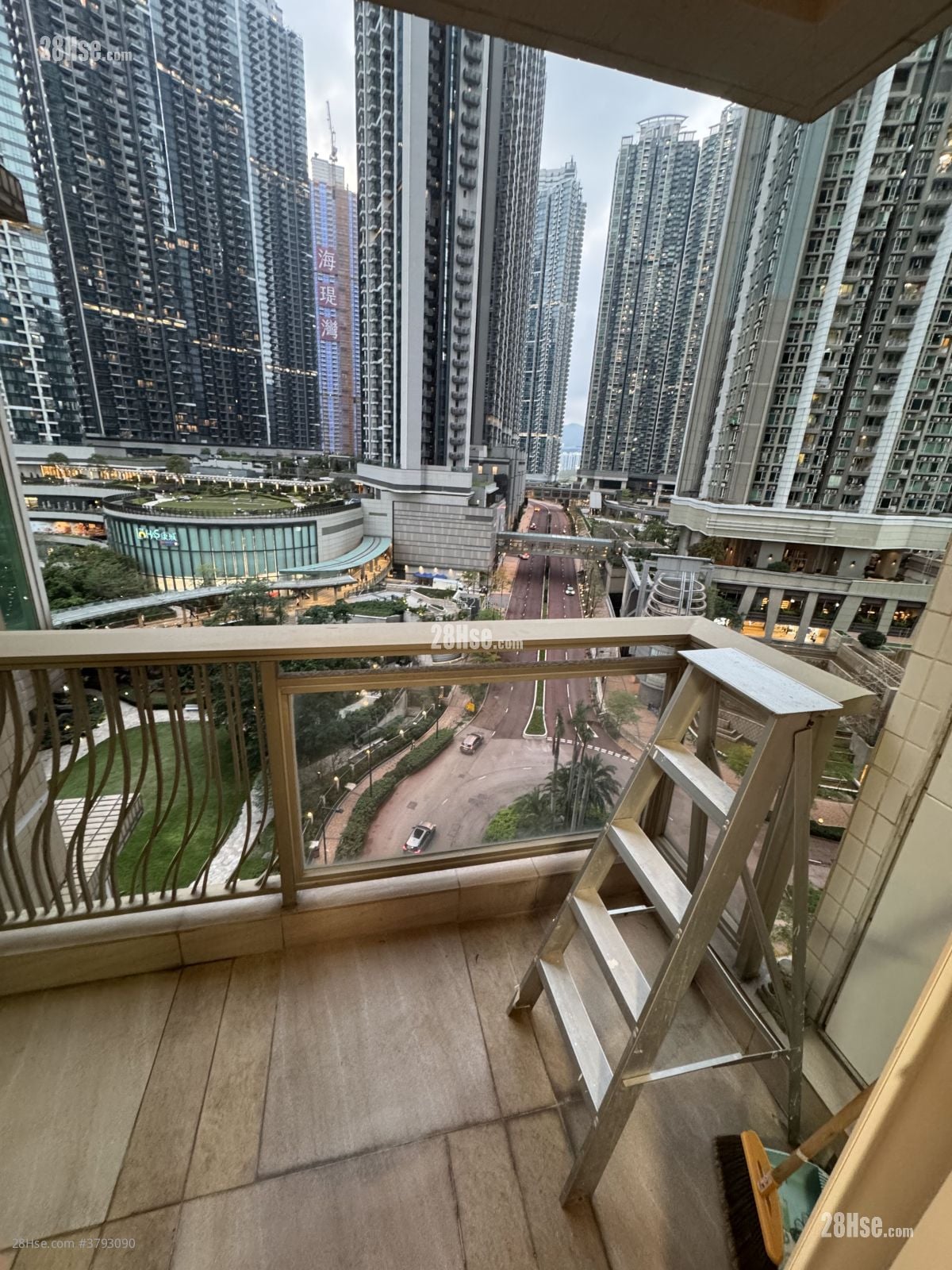 领都 租盘 3 房 , 2 浴室 673 平方尺