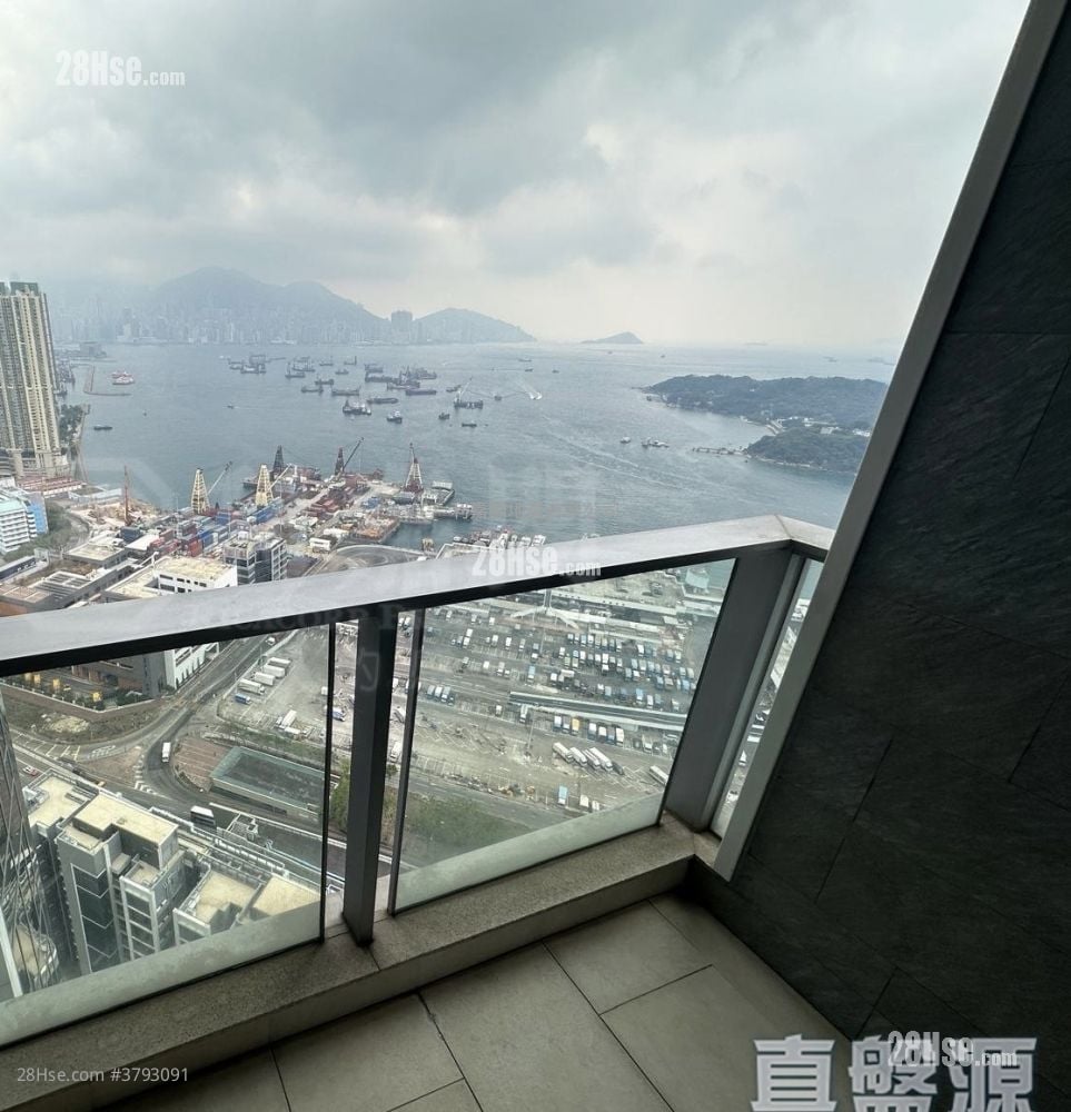 Cullinan West Sell 4 Bedrooms , 4 Bathrooms 1,342 ft²