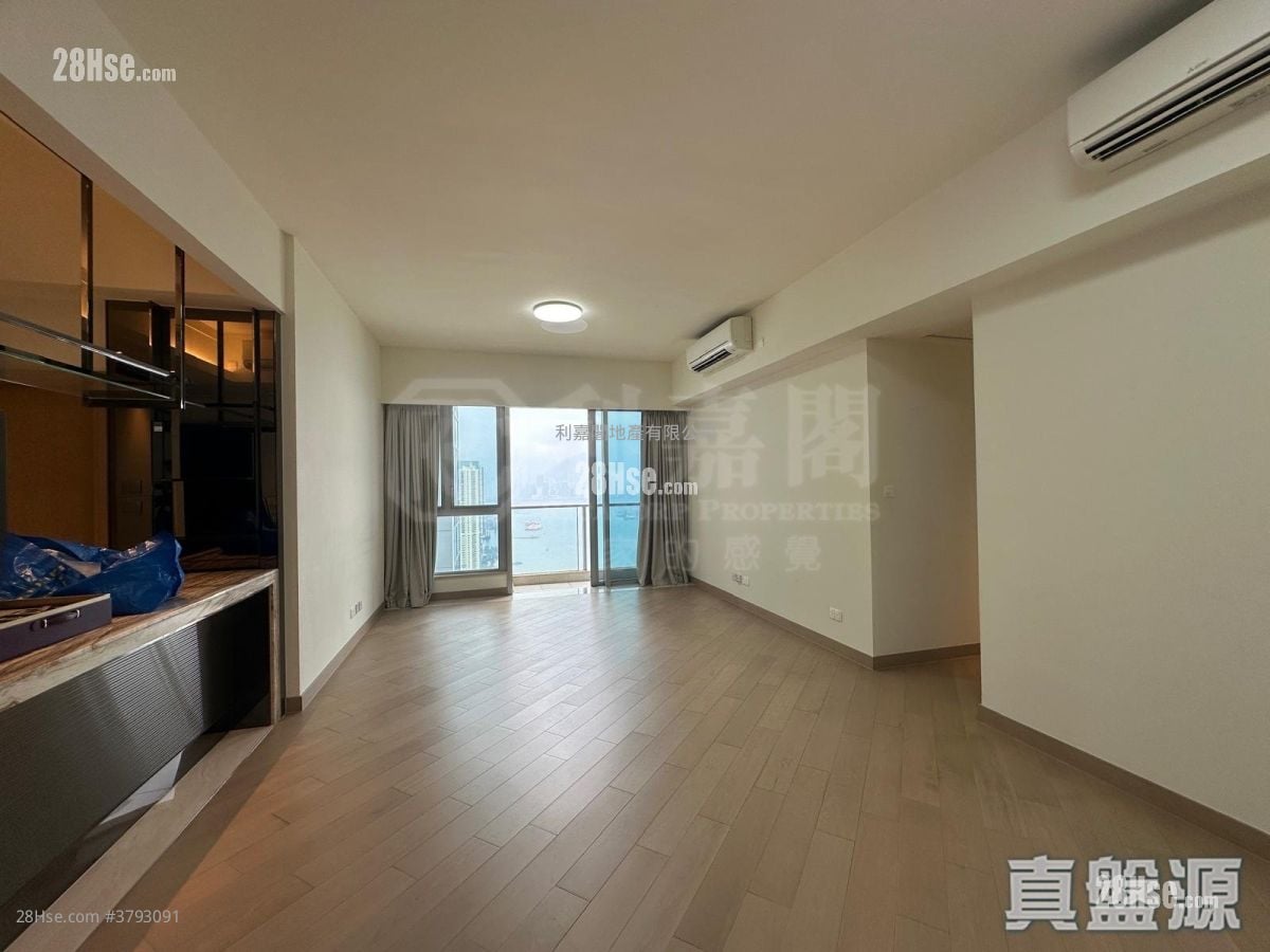 Cullinan West Sell 4 Bedrooms , 4 Bathrooms 1,342 ft²