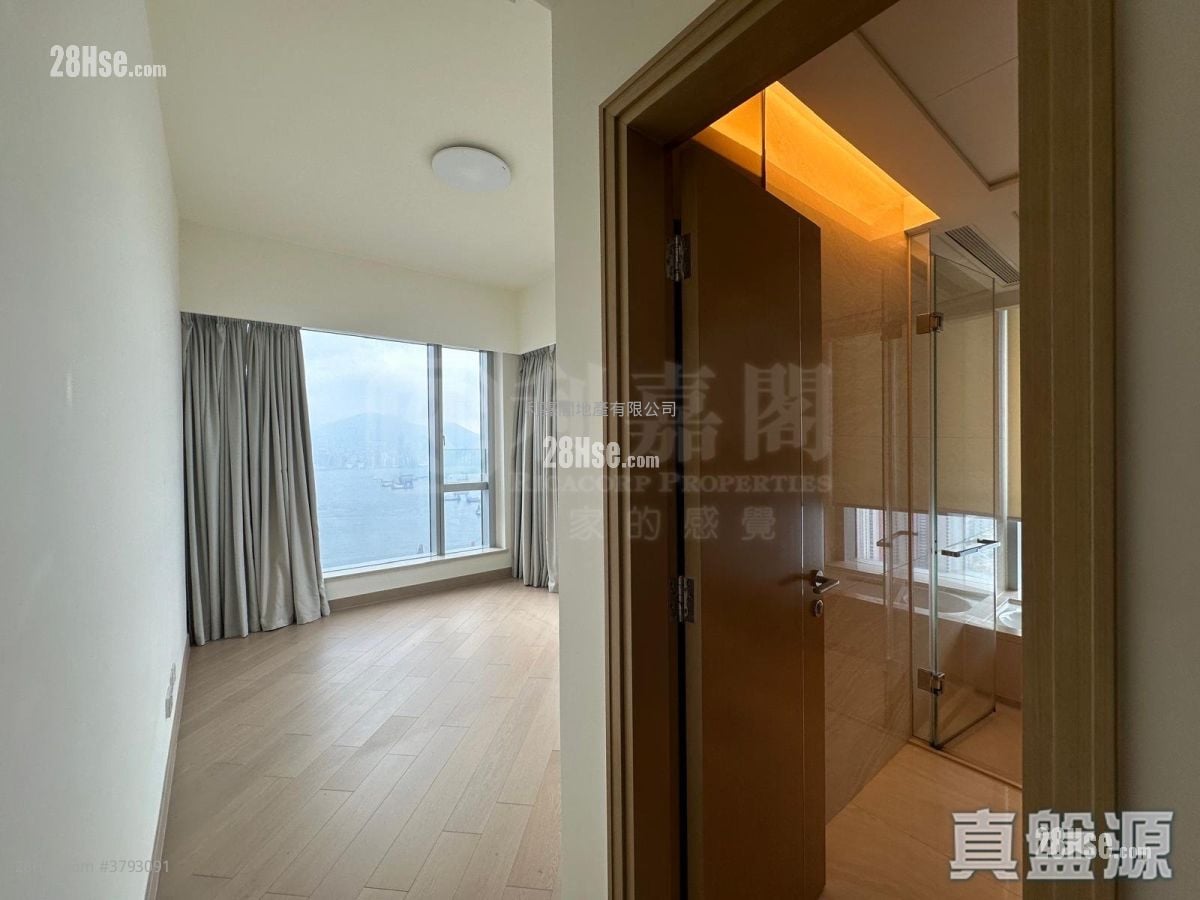 Cullinan West Sell 4 Bedrooms , 4 Bathrooms 1,342 ft²