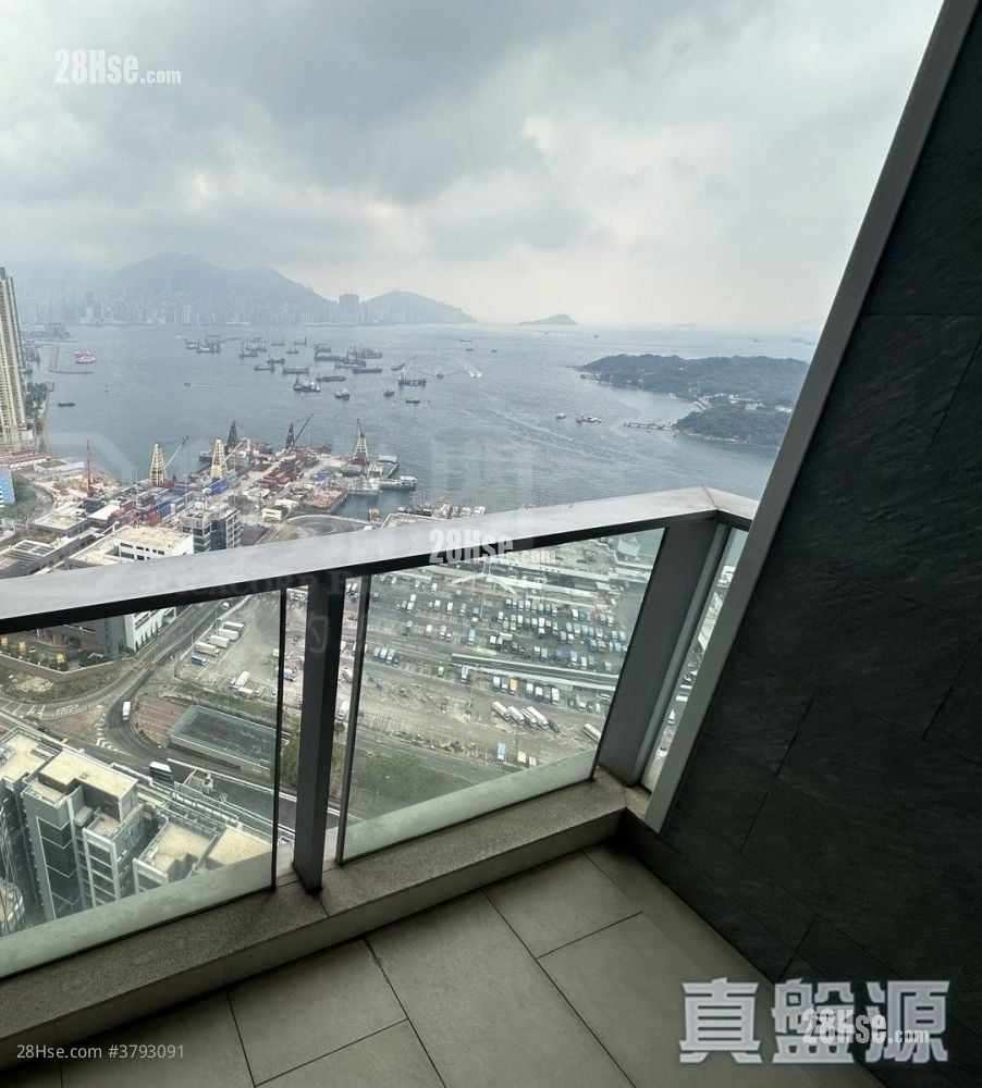 Cullinan West Sell 4 Bedrooms , 4 Bathrooms 1,342 ft²