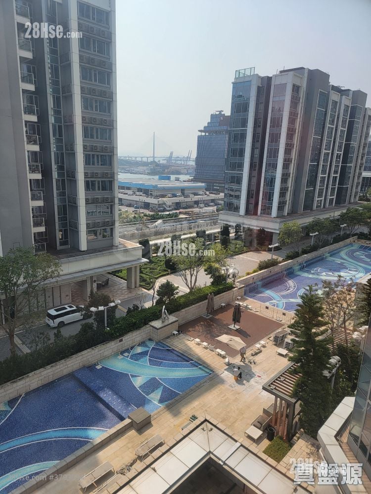 Cullinan West Sell 4 Bedrooms , 4 Bathrooms 1,327 ft²