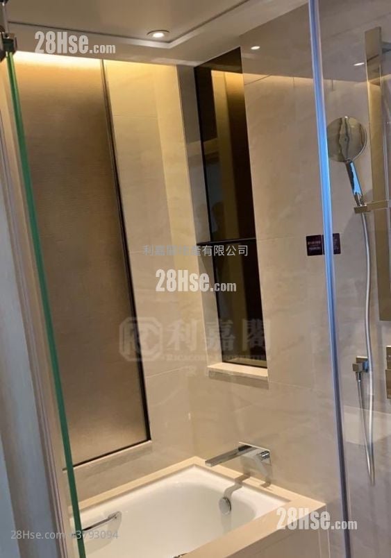 Cullinan West Sell 4 Bedrooms , 4 Bathrooms 1,327 ft²