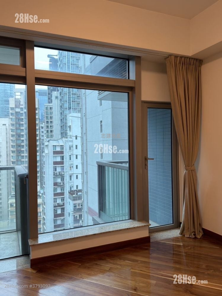 The Avenue Rental Studio , 1 Bathroom 340 ft²