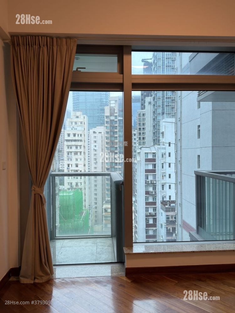 The Avenue Rental Studio , 1 Bathroom 340 ft²