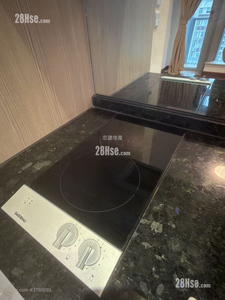 The Avenue Rental Studio , 1 Bathroom 340 ft²