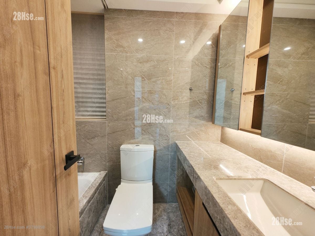 Centra Horizon Sell 3 Bedrooms , 3 Bathrooms 1,033 ft²