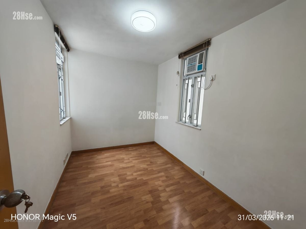 Telford Gardens Rental 2 Bedrooms , 1 Bathroom 517 ft²