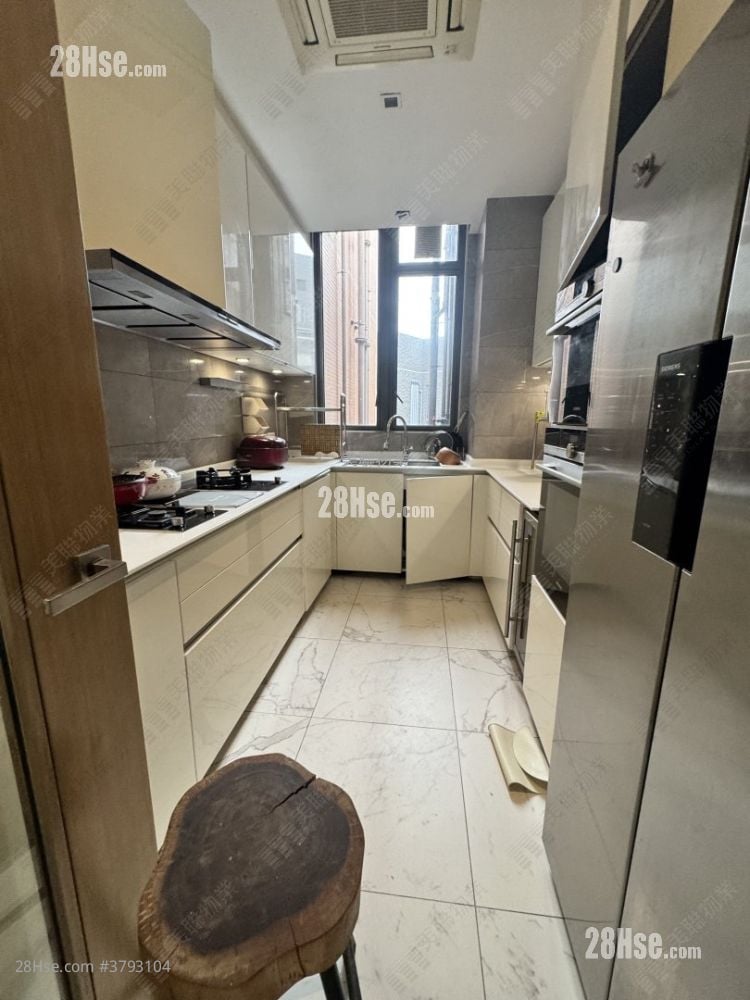 满名山 租盘 3 房 , 3 浴室 1,213 平方尺