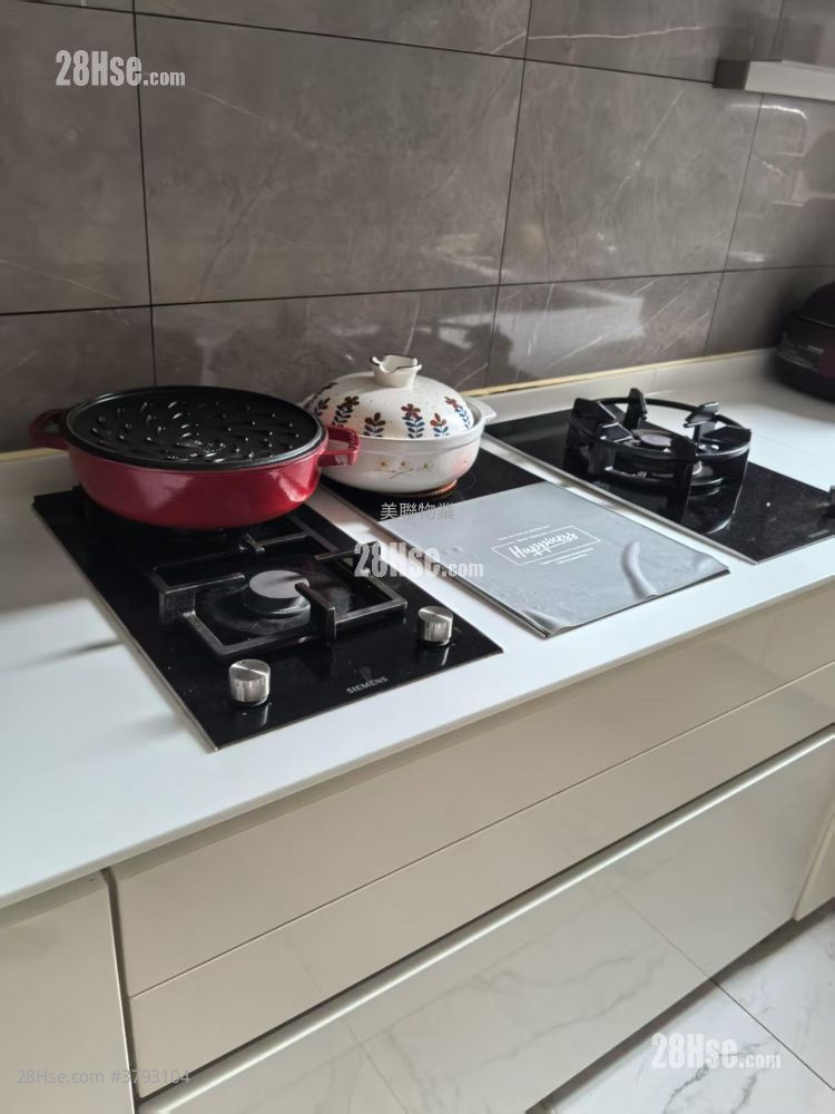 满名山 租盘 3 房 , 3 浴室 1,213 平方尺