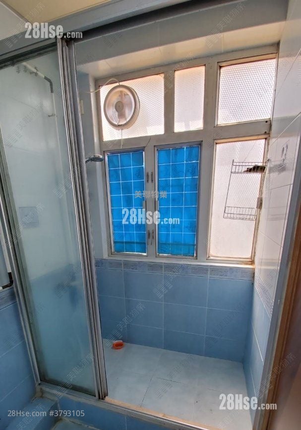 Tsuen Wan Centre Sell 2 Bedrooms , 1 Bathroom 377 ft²
