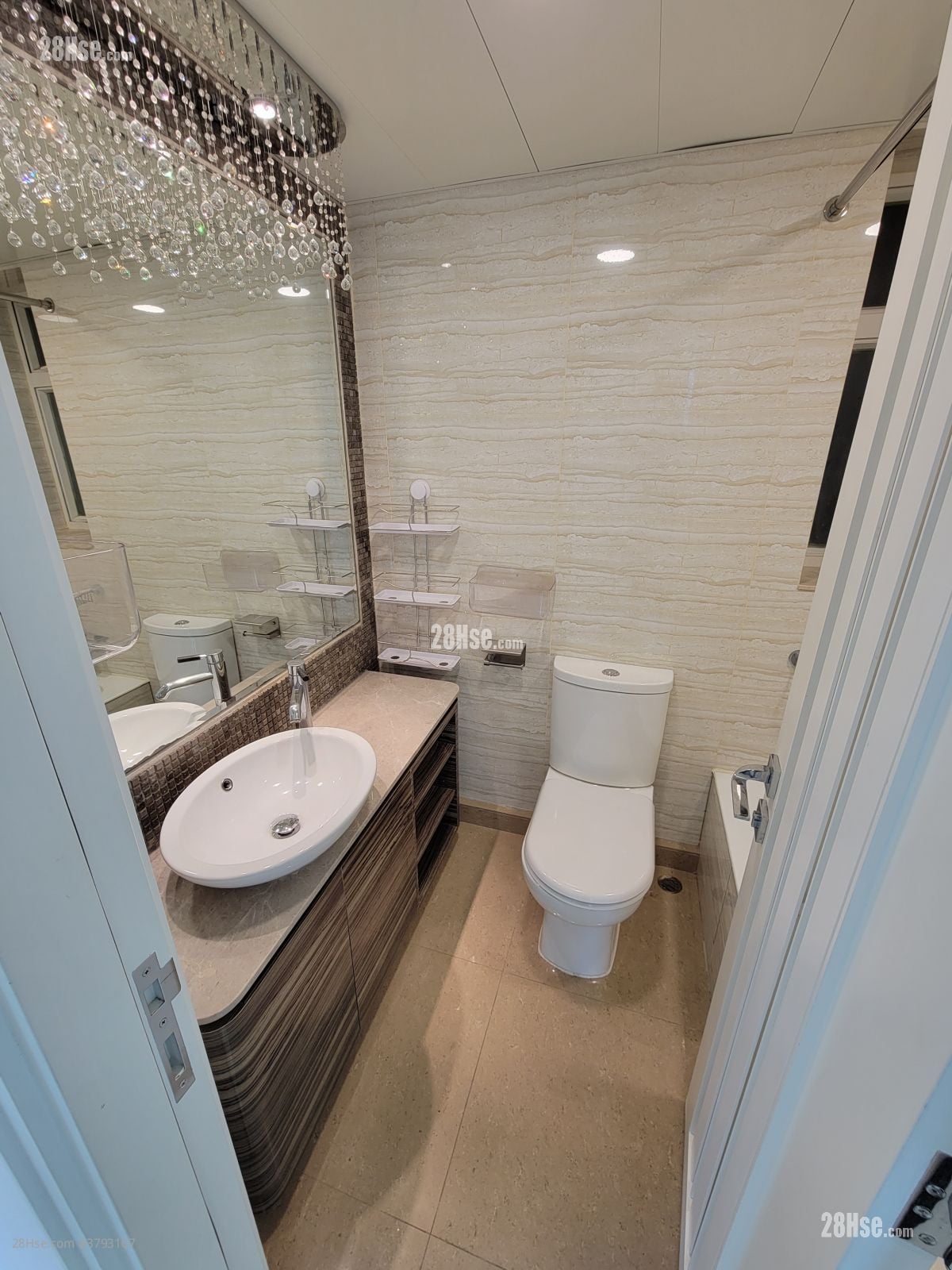 领凯 售盘 3 房 , 2 浴室 729 平方尺