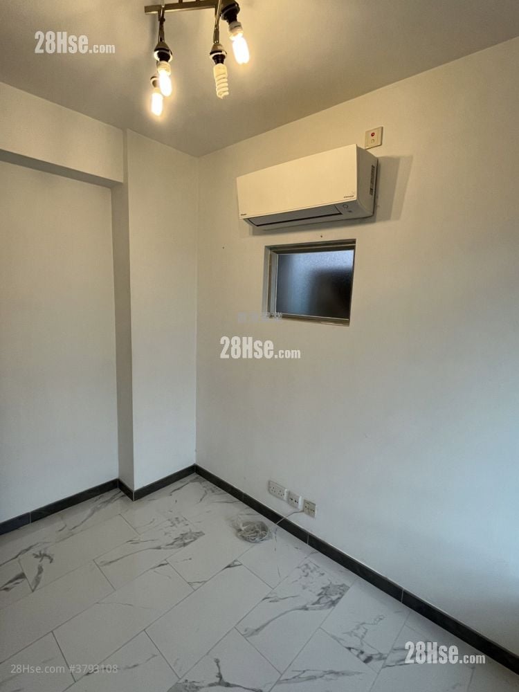 Metro Harbour View Sell 2 Bedrooms , 1 Bathroom 338 ft²