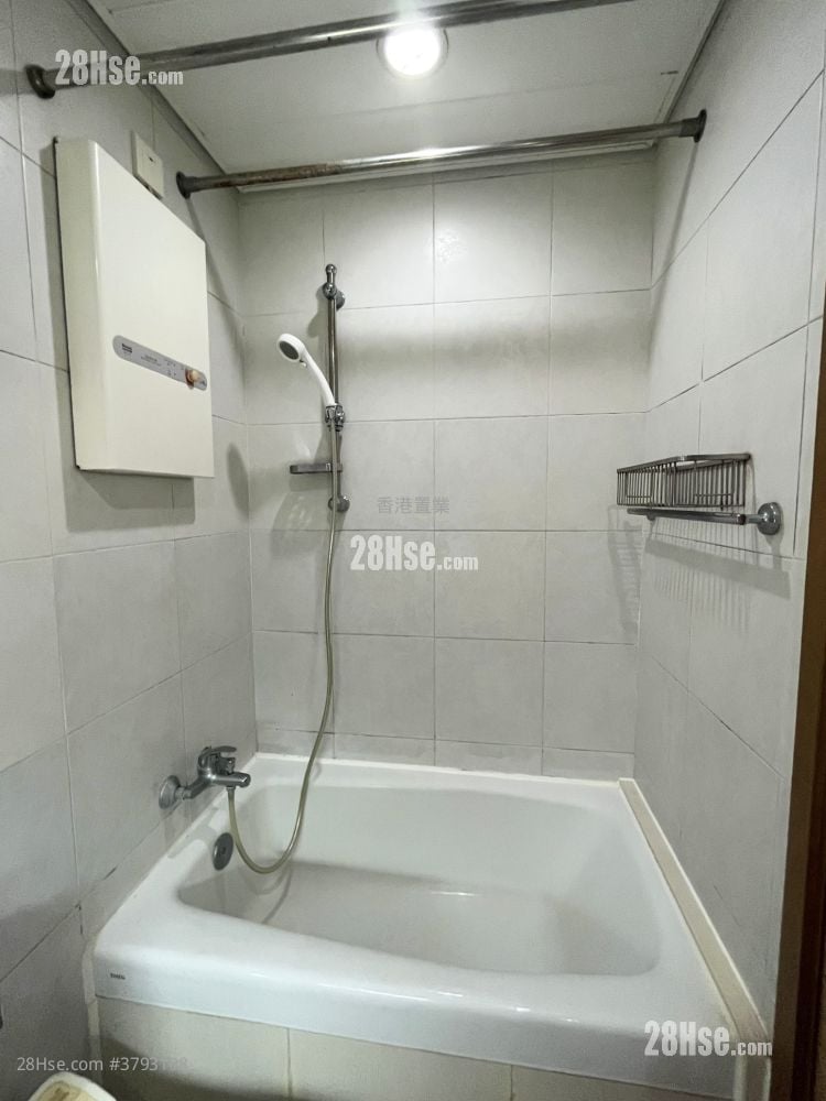 Metro Harbour View Sell 2 Bedrooms , 1 Bathroom 338 ft²