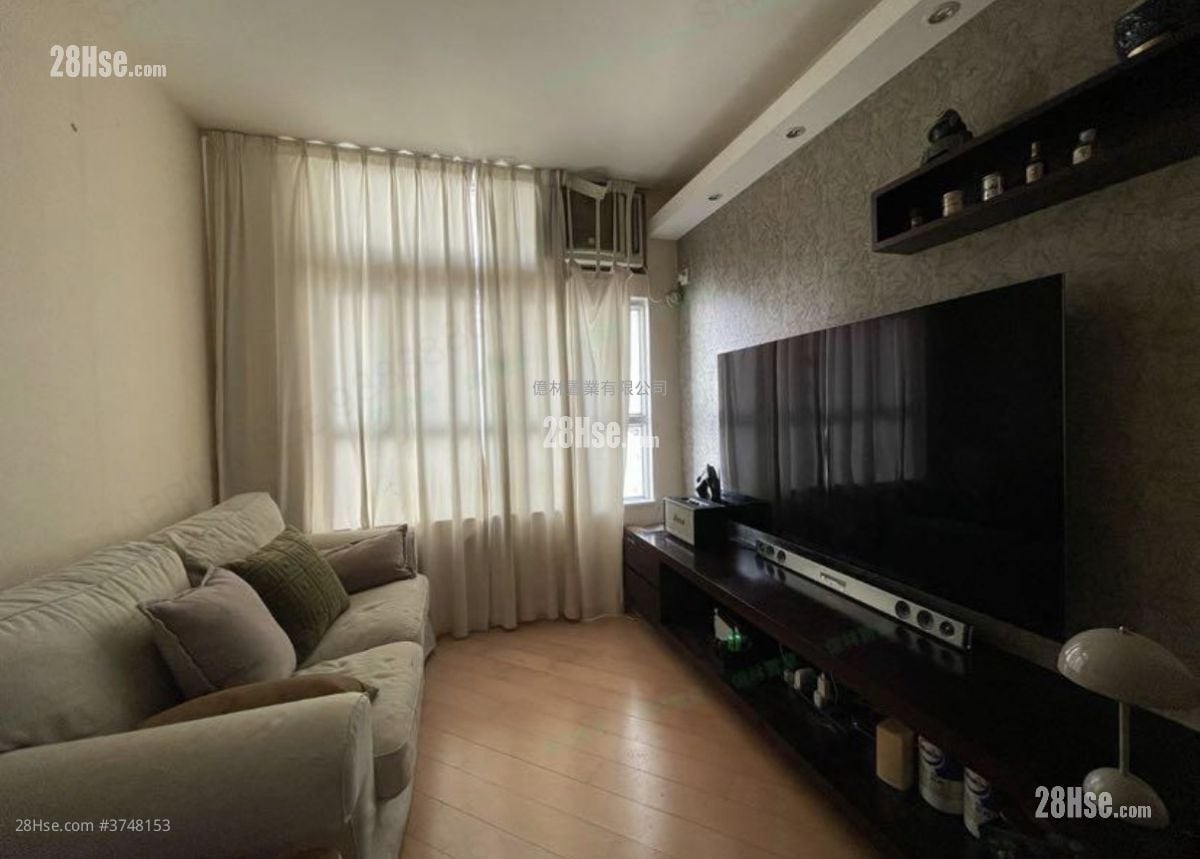 Yau Chui Court Sell 3 Bedrooms , 1 Bathroom 553 ft²