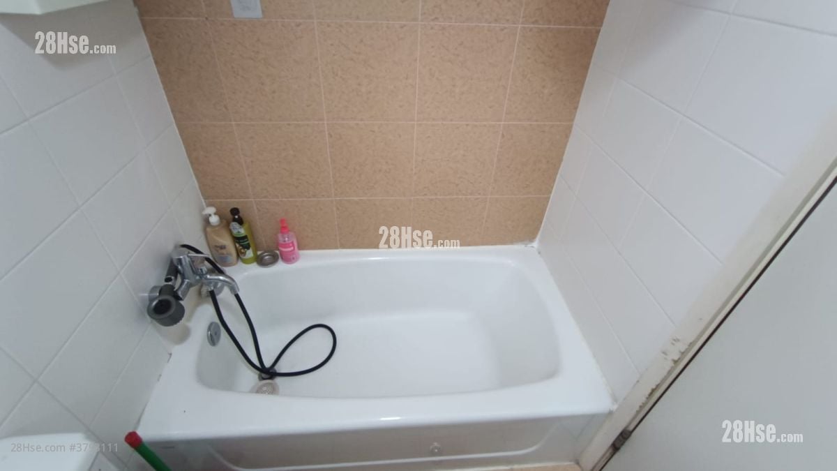 豫丰花园 租盘 2 房 , 1 浴室 362 平方尺