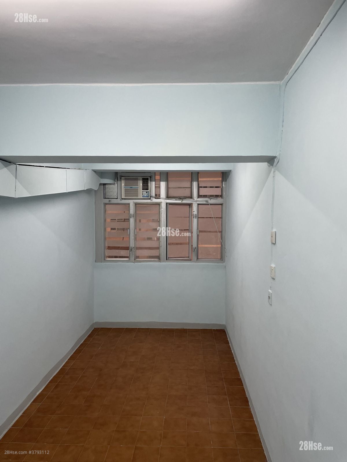 民新大厦 租盘 开放式间隔 , 1 浴室 220 平方尺