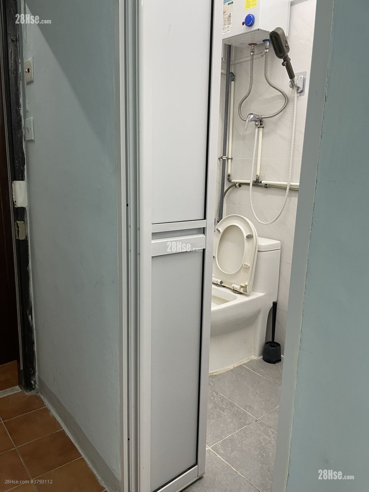 民新大厦 租盘 开放式间隔 , 1 浴室 220 平方尺