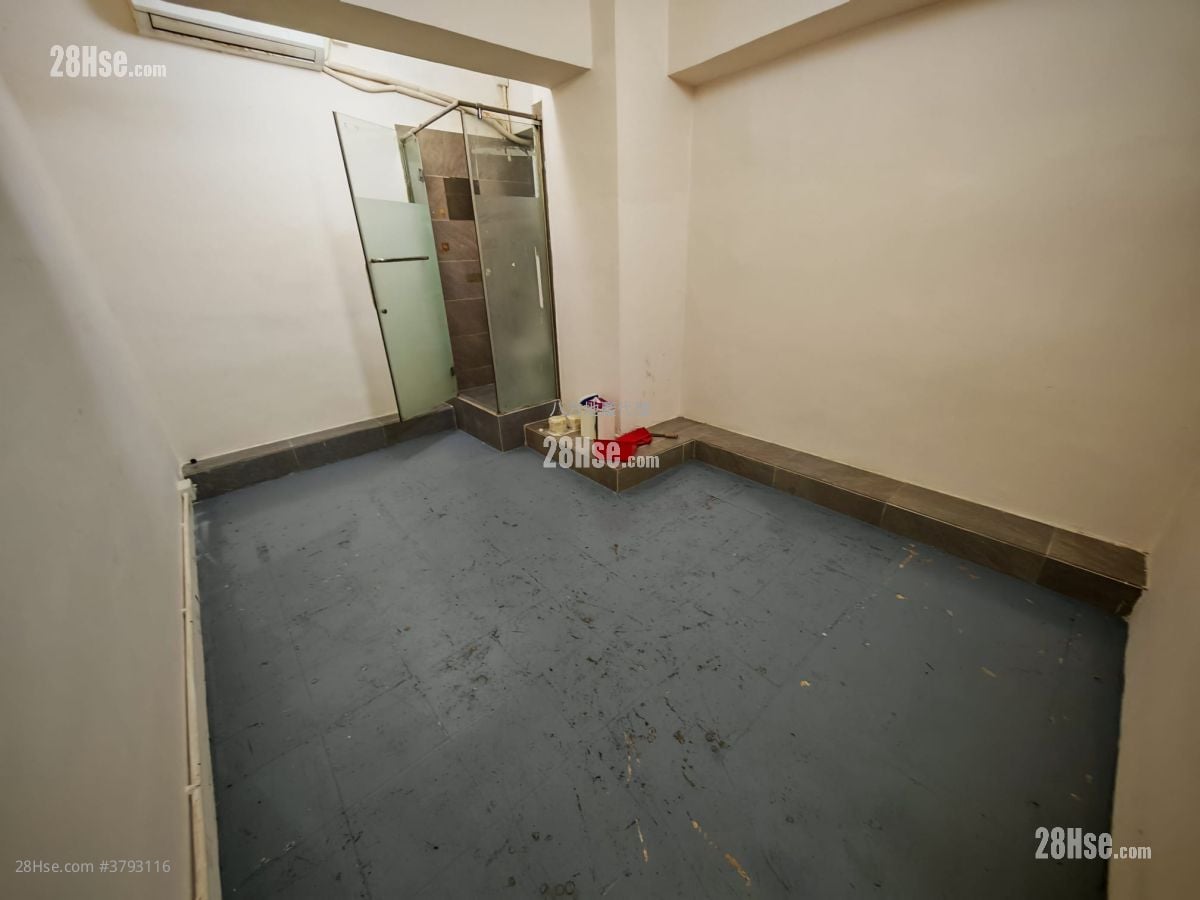 Viet Luen Factory Building Rental Studio , 1 Toilet