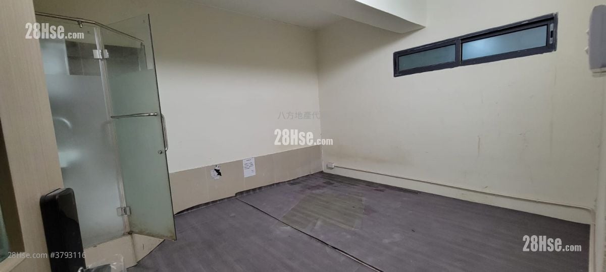 Viet Luen Factory Building Rental Studio , 1 Toilet