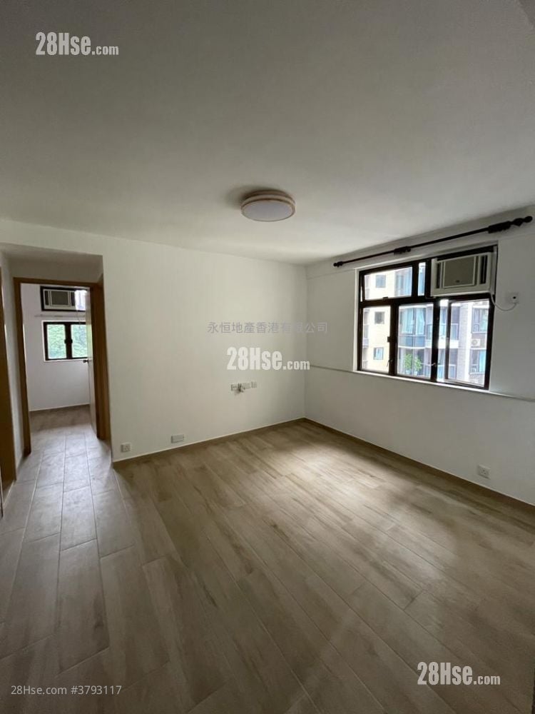 Bedford Gardens Rental 2 Bedrooms , 1 Bathroom 410 ft²