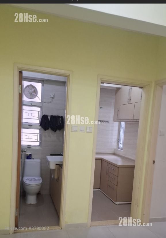 瑞景大厦 租盘 2 房 , 1 浴室 330 平方尺