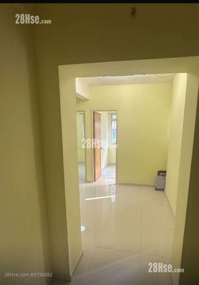 瑞景大厦 租盘 2 房 , 1 浴室 330 平方尺