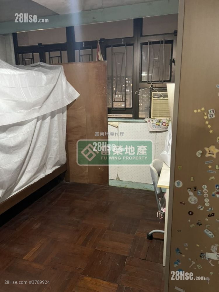 Lung Shing Building Sell 3 Bedrooms , 2 Bathrooms 741 ft²