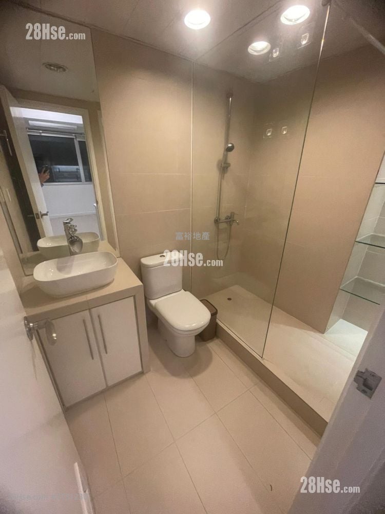 皇后大道中219号 售盘 2 房 , 1 浴室 429 平方尺