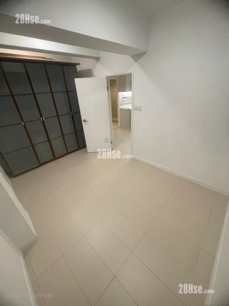 皇后大道中219号 售盘 2 房 , 1 浴室 429 平方尺