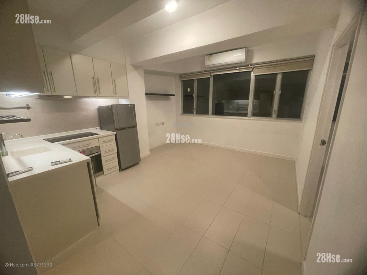 皇后大道中219号 售盘 2 房 , 1 浴室 429 平方尺