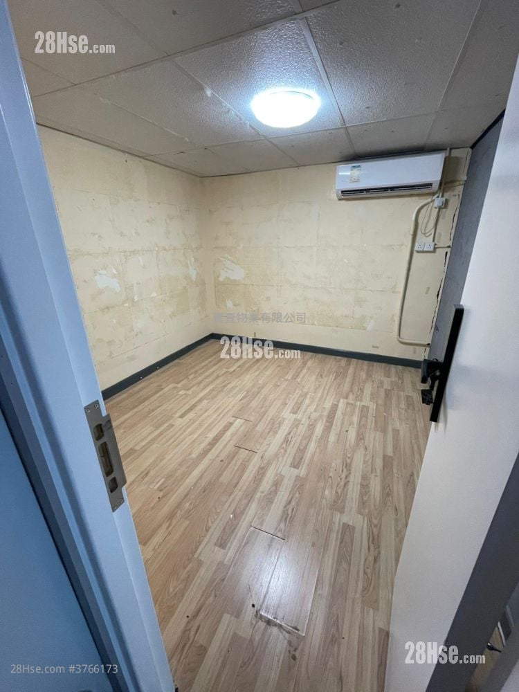 成業工業大廈 租盤 730 平方呎