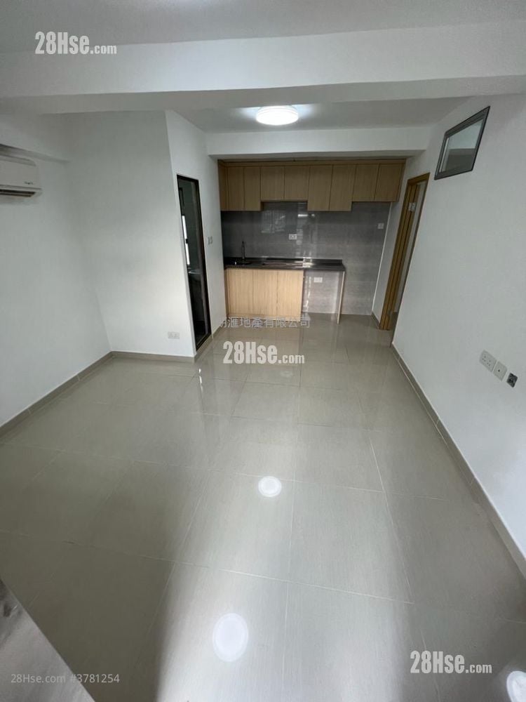 Chun Hing San Tsuen Sell 2 Bedrooms , 1 Bathroom 350 ft²