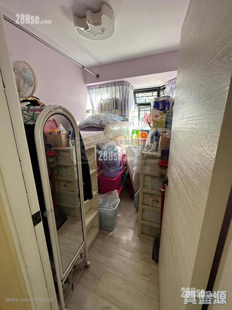 康怡花园 售盘 3 房 , 1 浴室 664 平方尺