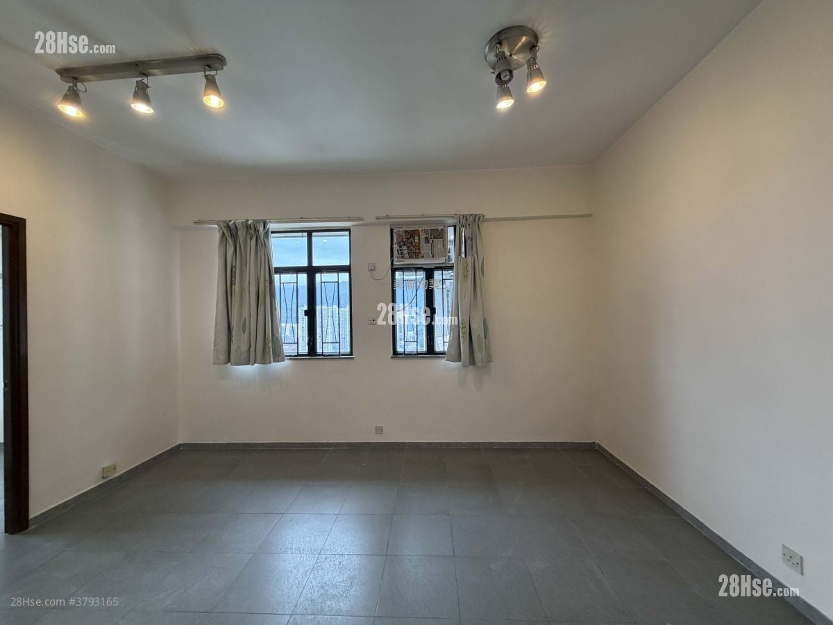 Lai Shing Garden Rental 2 Bedrooms 426 ft²