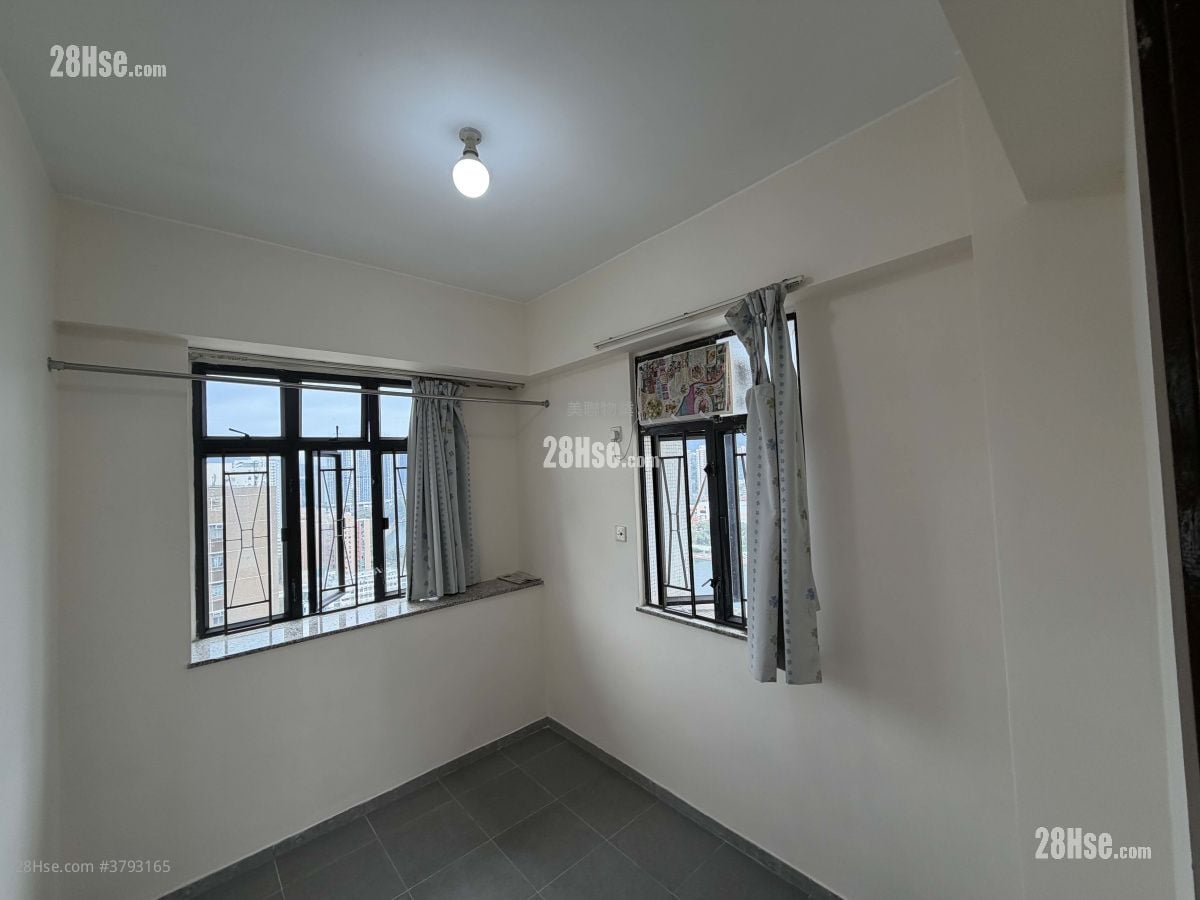 Lai Shing Garden Rental 2 Bedrooms 426 ft²