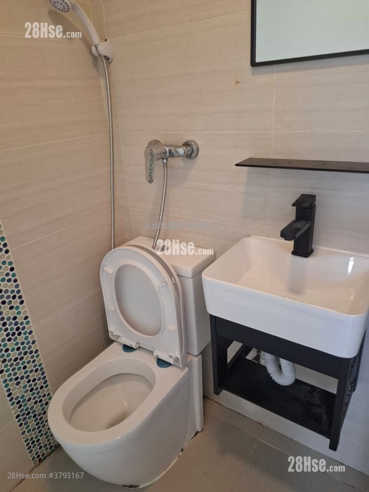 单幢楼房 租盘 1 浴室 180 平方尺