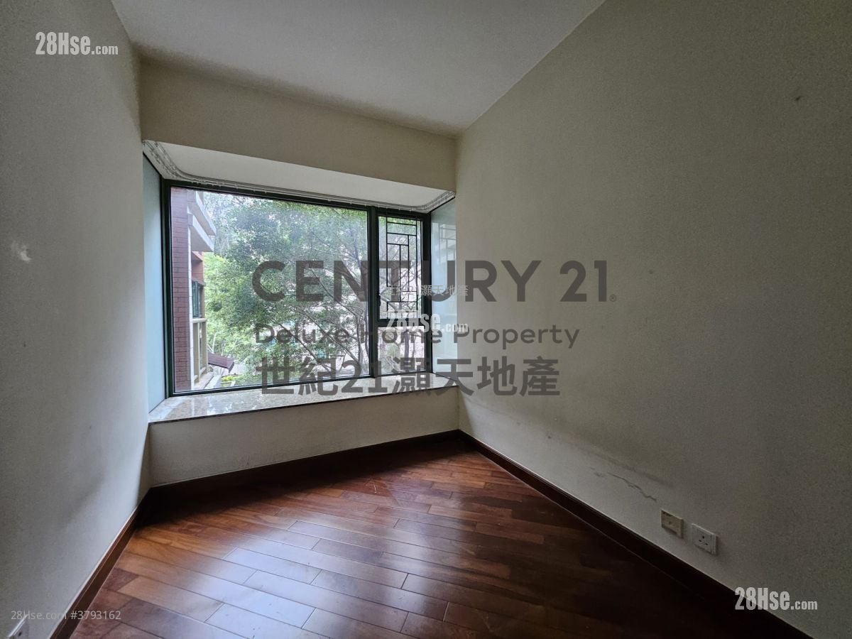 The Balmoral Rental 4 Bedrooms , 3 Bathrooms 1,607 ft²