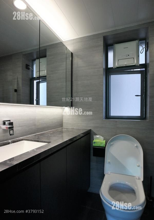 Mont Vert Sell 3 Bedrooms , 2 Bathrooms 845 ft²