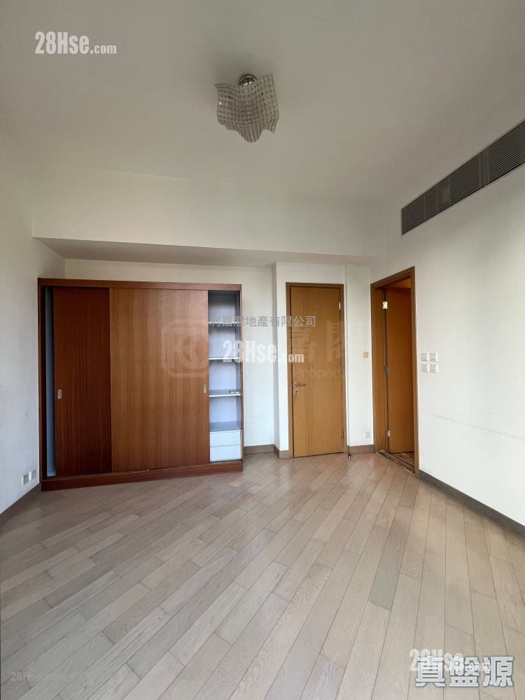 One Regent Place Sell 3 Bedrooms , 2 Bathrooms 1,546 ft²