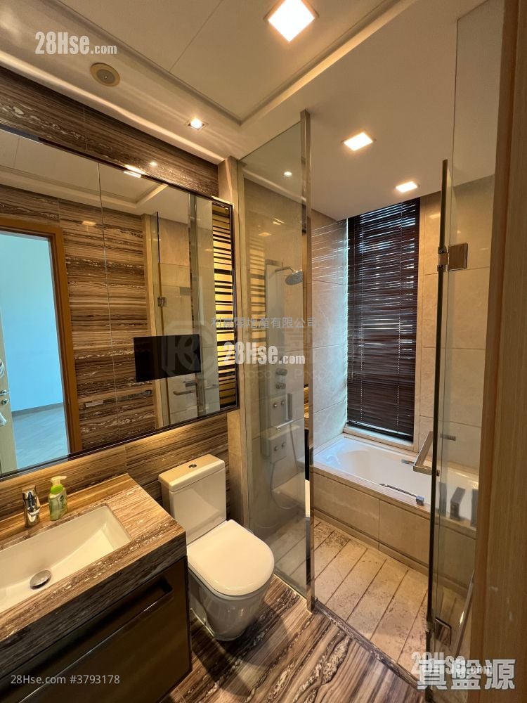 One Regent Place Sell 3 Bedrooms , 2 Bathrooms 1,546 ft²