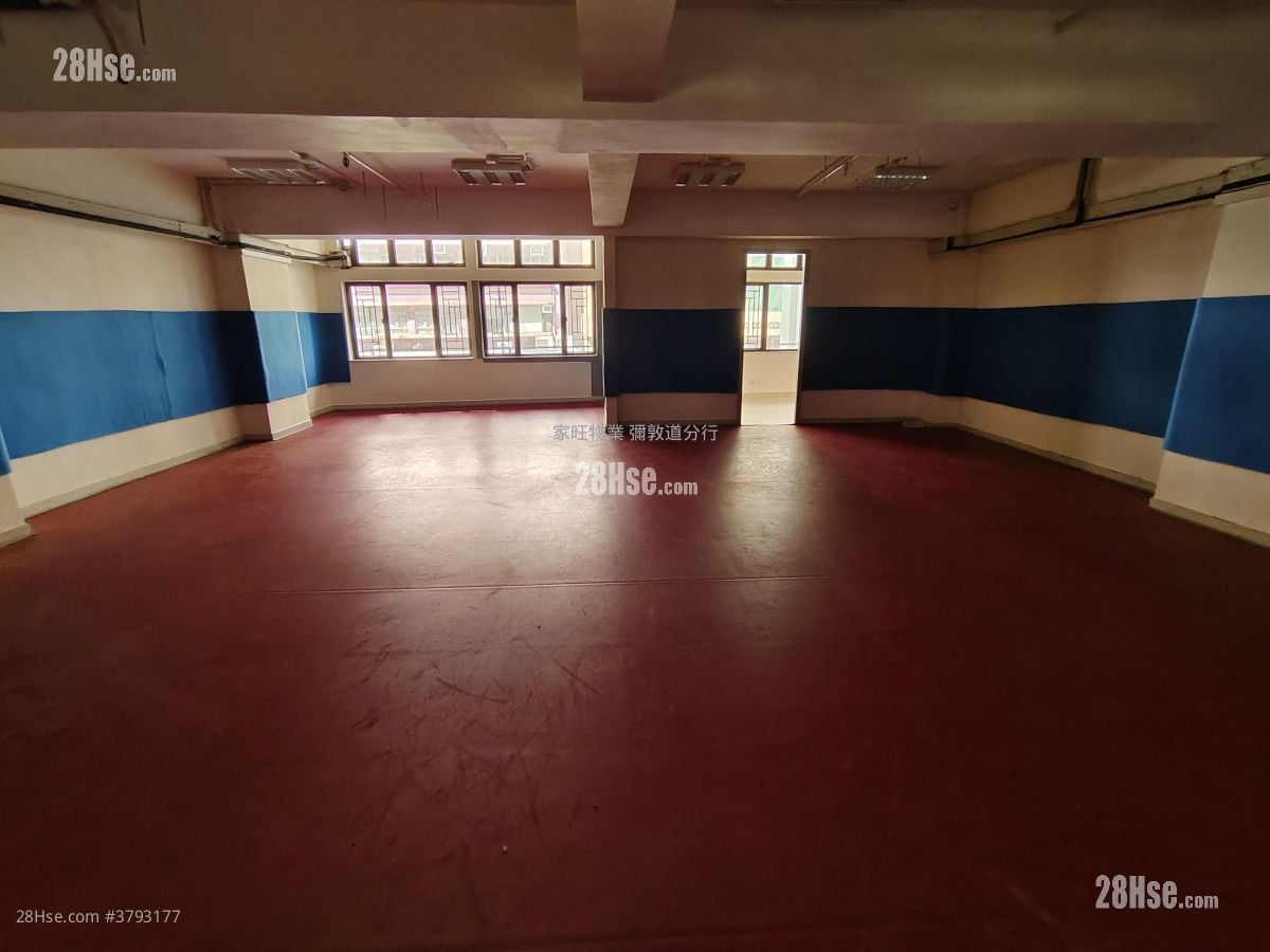 Ping Lam Commercial Building Rental 2 Toilets